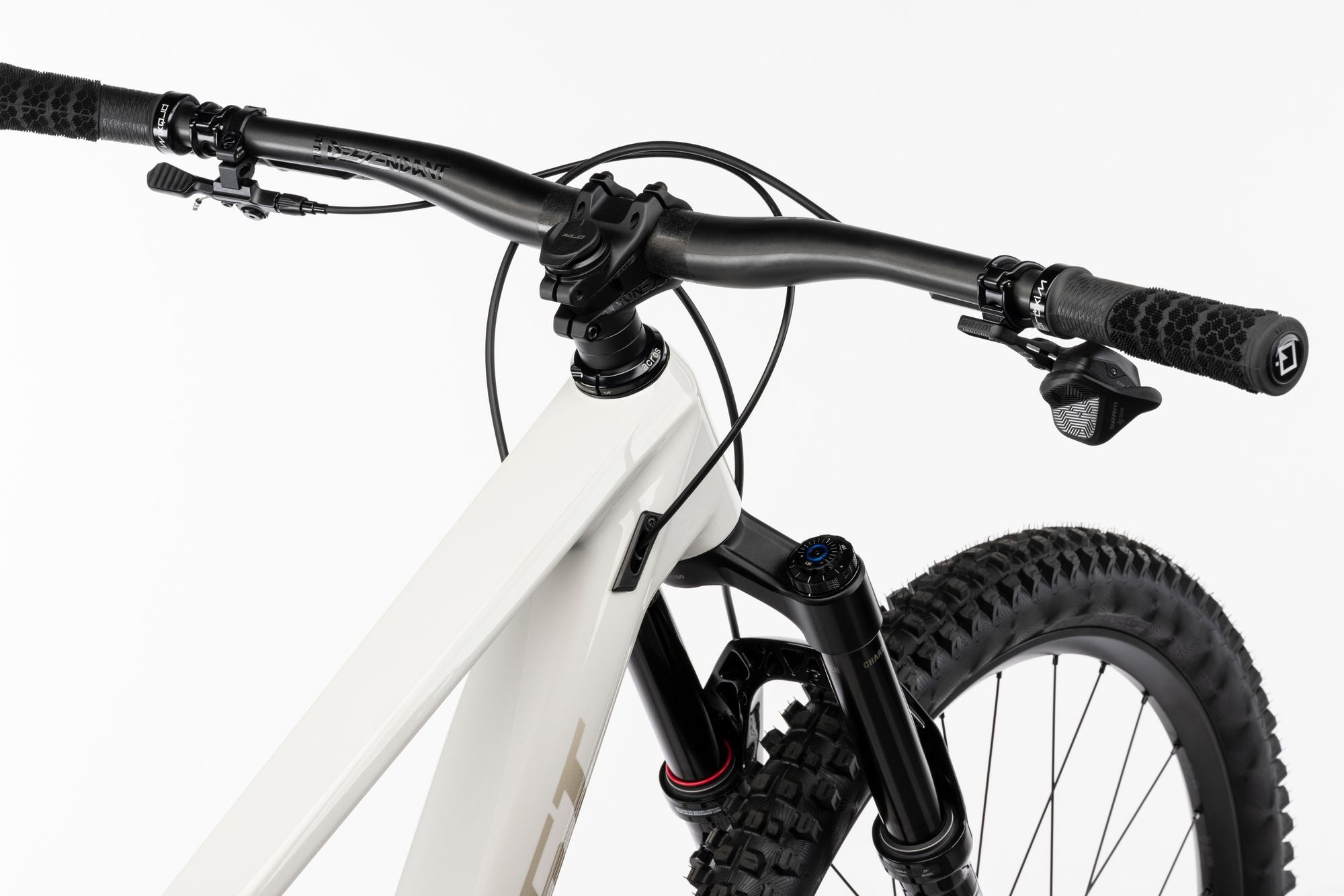 GHOST_MY26_Riot-Trail-CF-Full-Rarty_29Inch_DETAIL-3_GRCU1