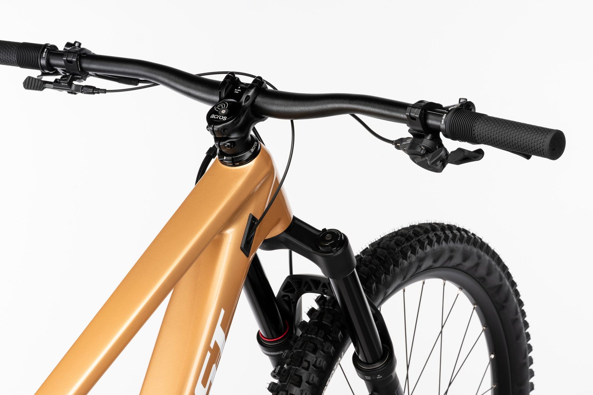 GHOST_MY26_Riot-Trail-CF_29Inch_DETAIL-3_GRAU1